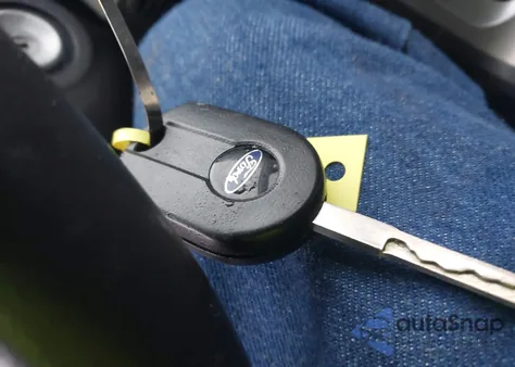 2015 Ford Fiesta Se z USA, uszkodzony, nr VIN 3FADP4EJXFM191850